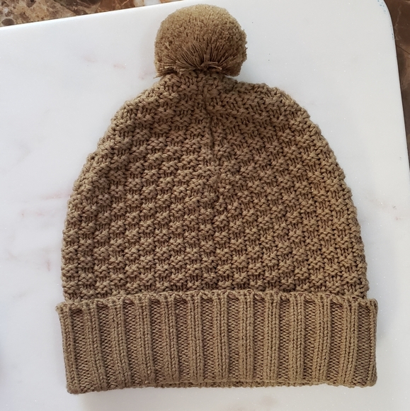 quincy mae Other - Quincy Mae knit Hat